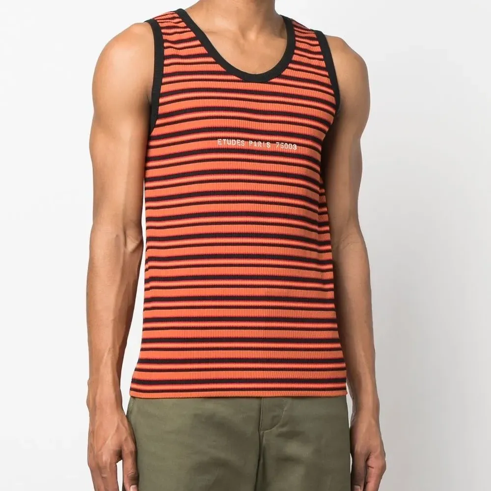 Топ с вышитым логотипом