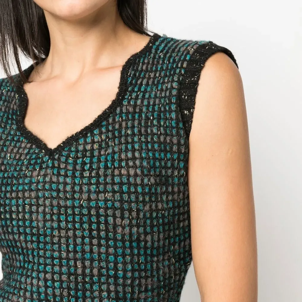 Меланжевый топ с V-образным вырезом