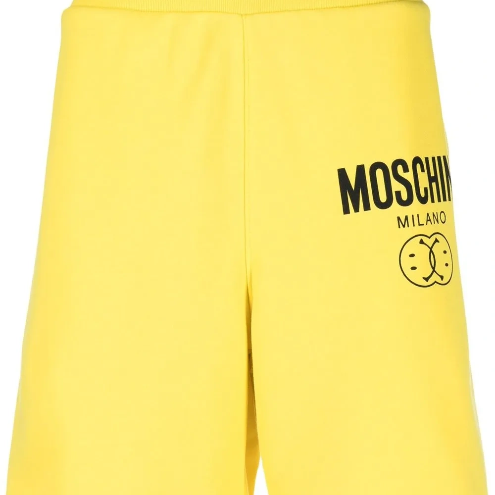 Спортивные шорты с логотипом