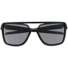 Солнцезащитные очки с логотипом