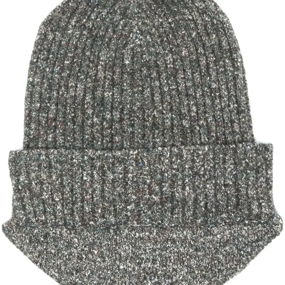 Меланжевая шапка бини в рубчик