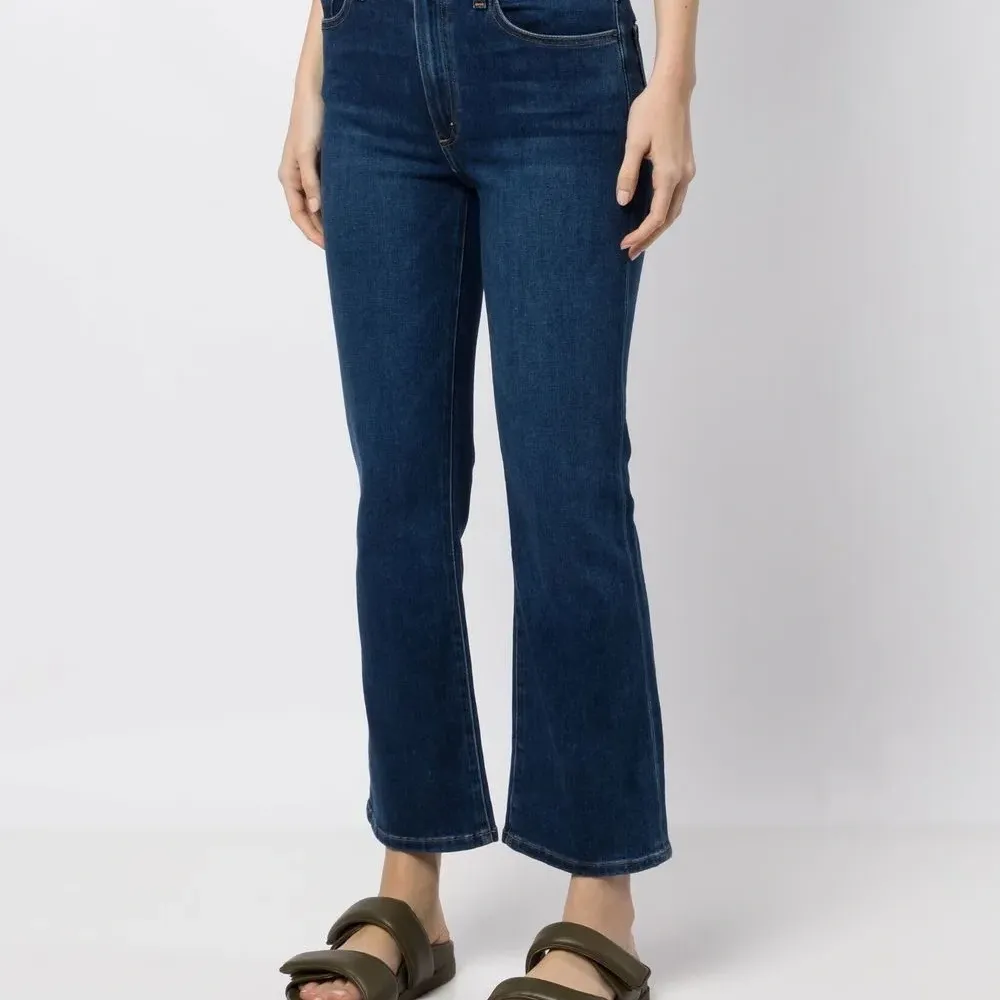 Расклешенные укороченные брюки