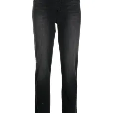 Узкие джинсы с завышенной талией