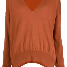 Свитер с V-образным вырезом и приспущенными плечами