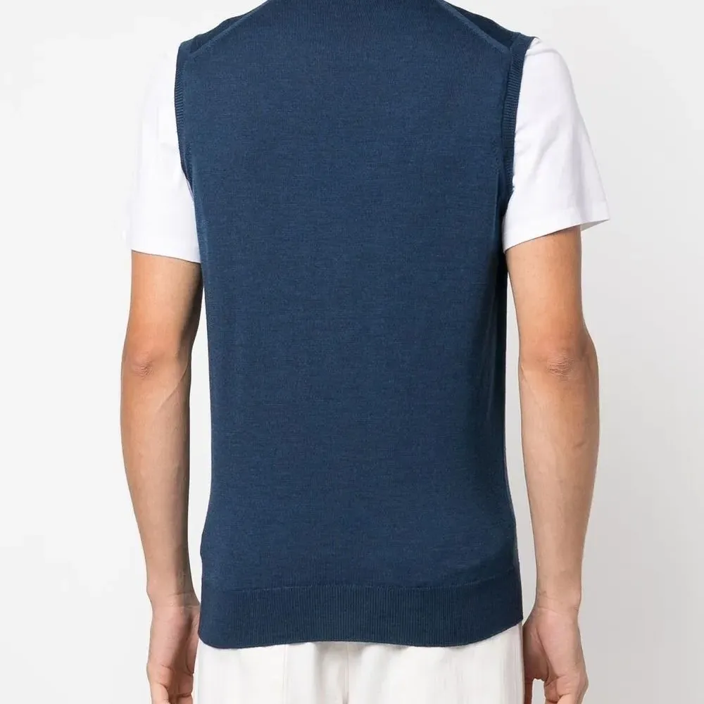 Жилет с V-образным вырезом