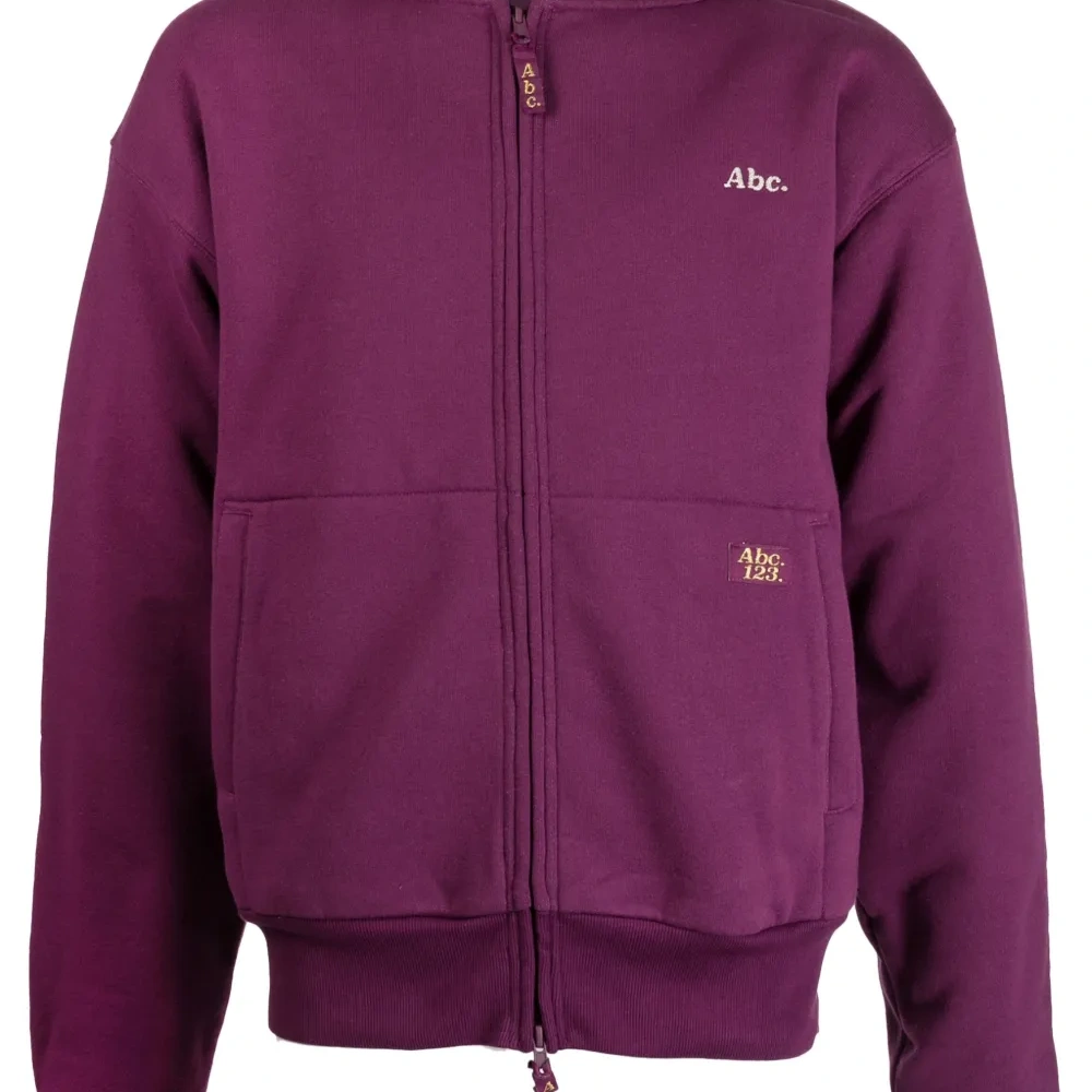 Худи с нашивкой-логотипом