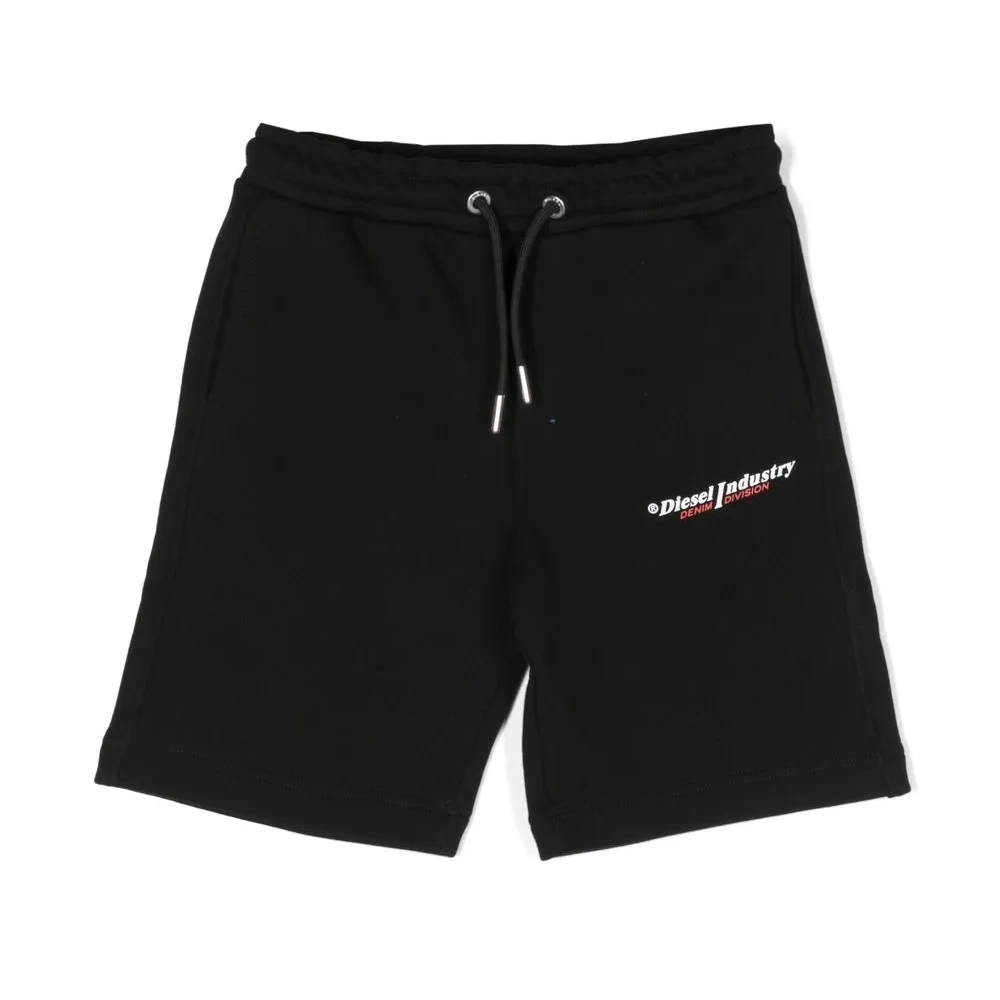 Спортивные шорты с логотипом