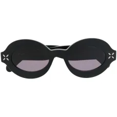 Солнцезащитные очки в овальной оправе