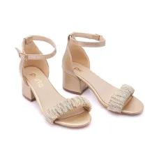 Сандалии со стразами