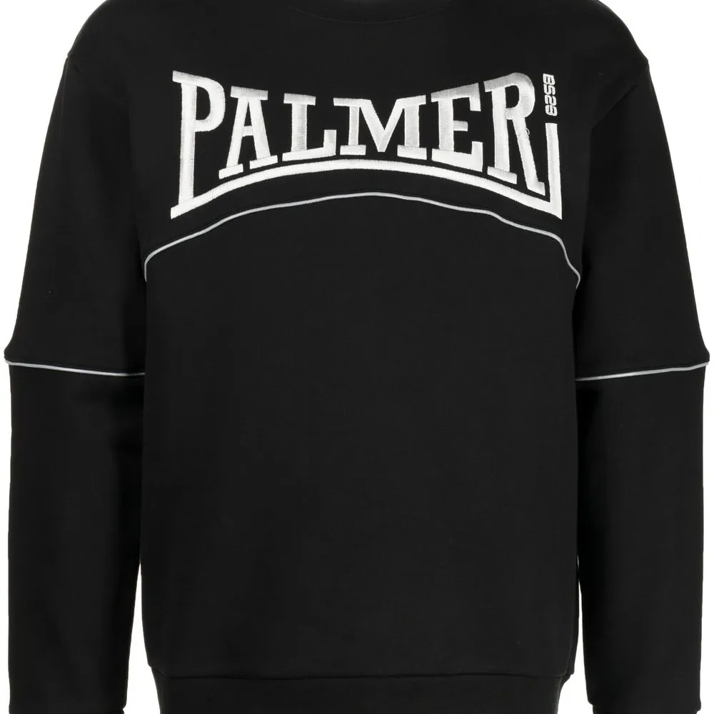 Толстовка из органического хлопка с вышитым логотипом Толстовка из органического хлопка с вышитым логотипом