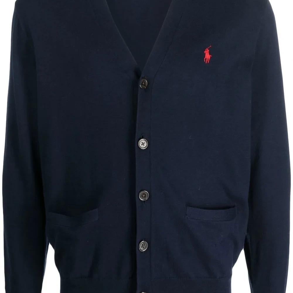 Кардиган с V-образным вырезом