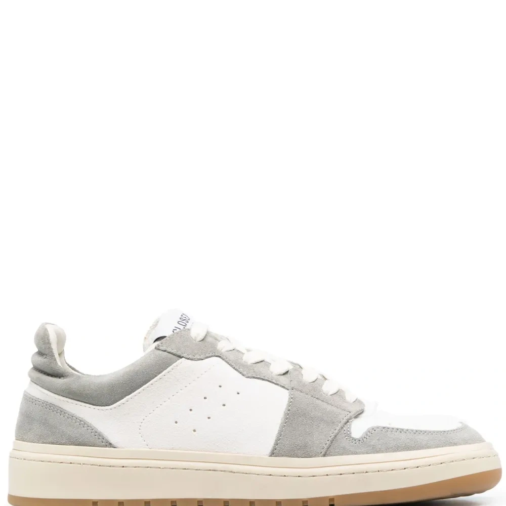 Кроссовки со вставками