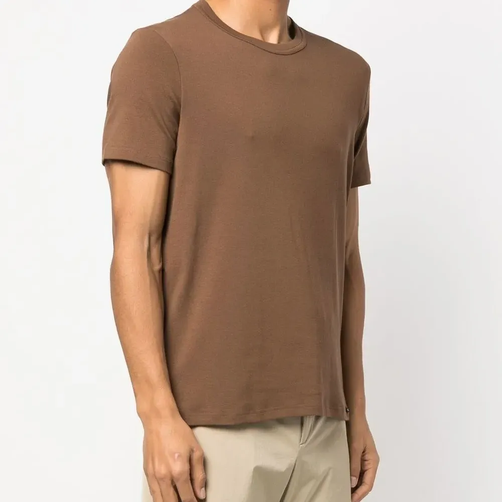 Футболка с круглым вырезом