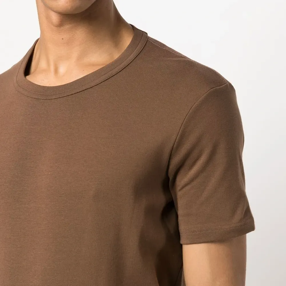 Футболка с круглым вырезом