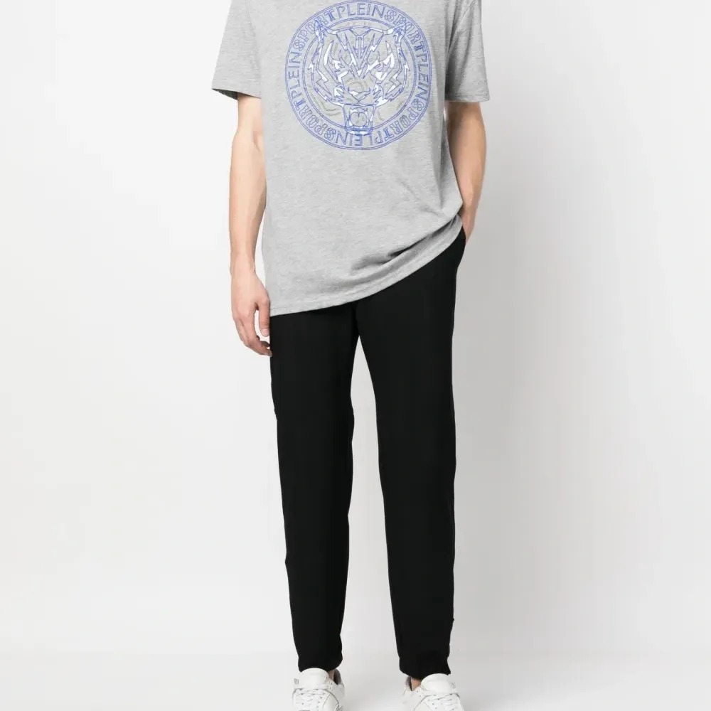 Футболка с принтом