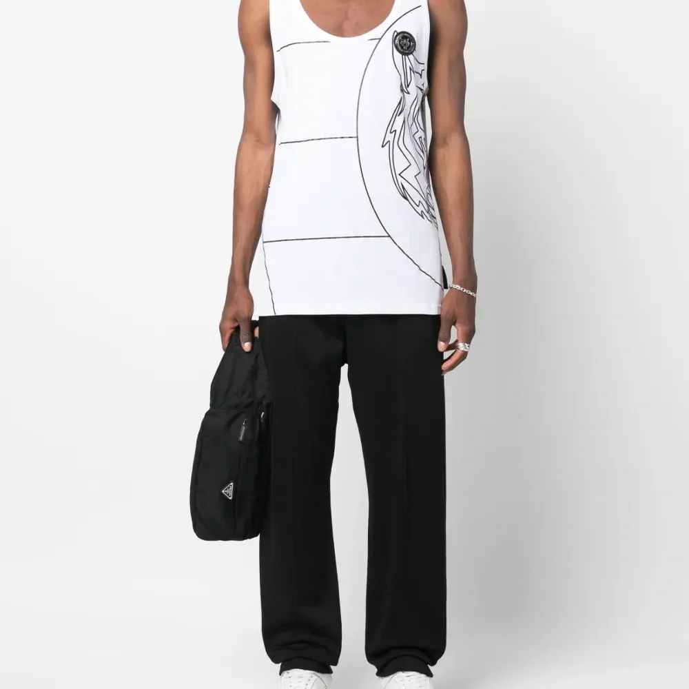 Топ с U-образным вырезом и графичным принтом