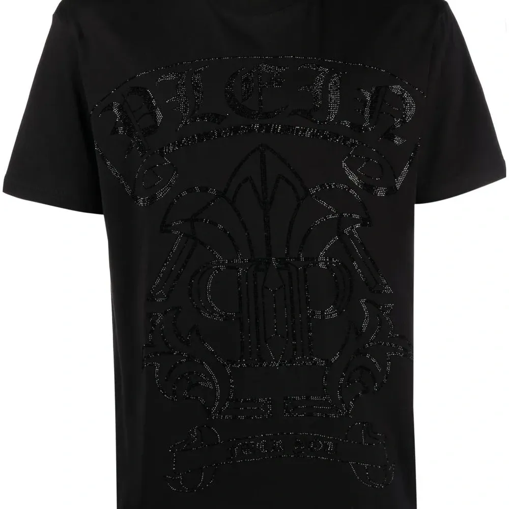 Футболка с пайетками