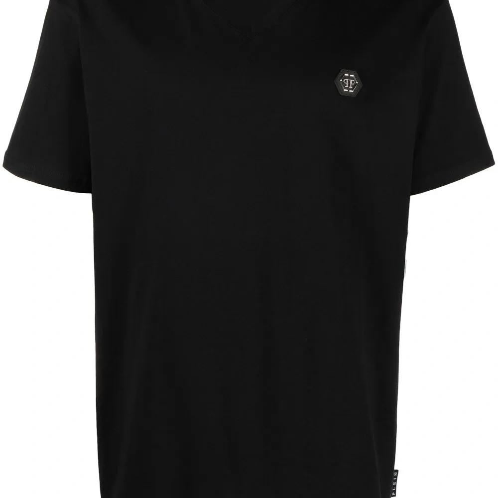 Футболка с логотипом