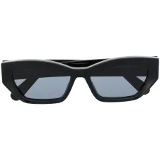 Солнцезащитные очки в оправе 'кошачий глаз' Солнцезащитные очки в оправе 'кошачий глаз'