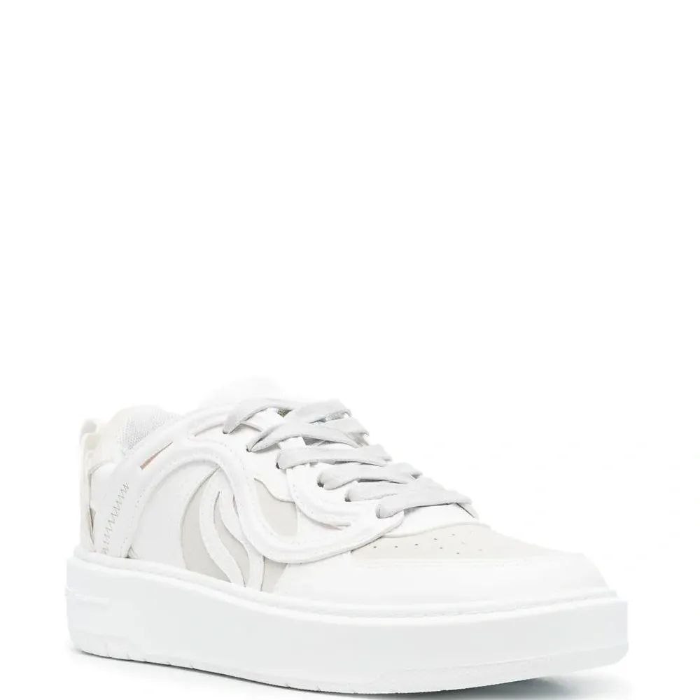 Кроссовки с аппликацией