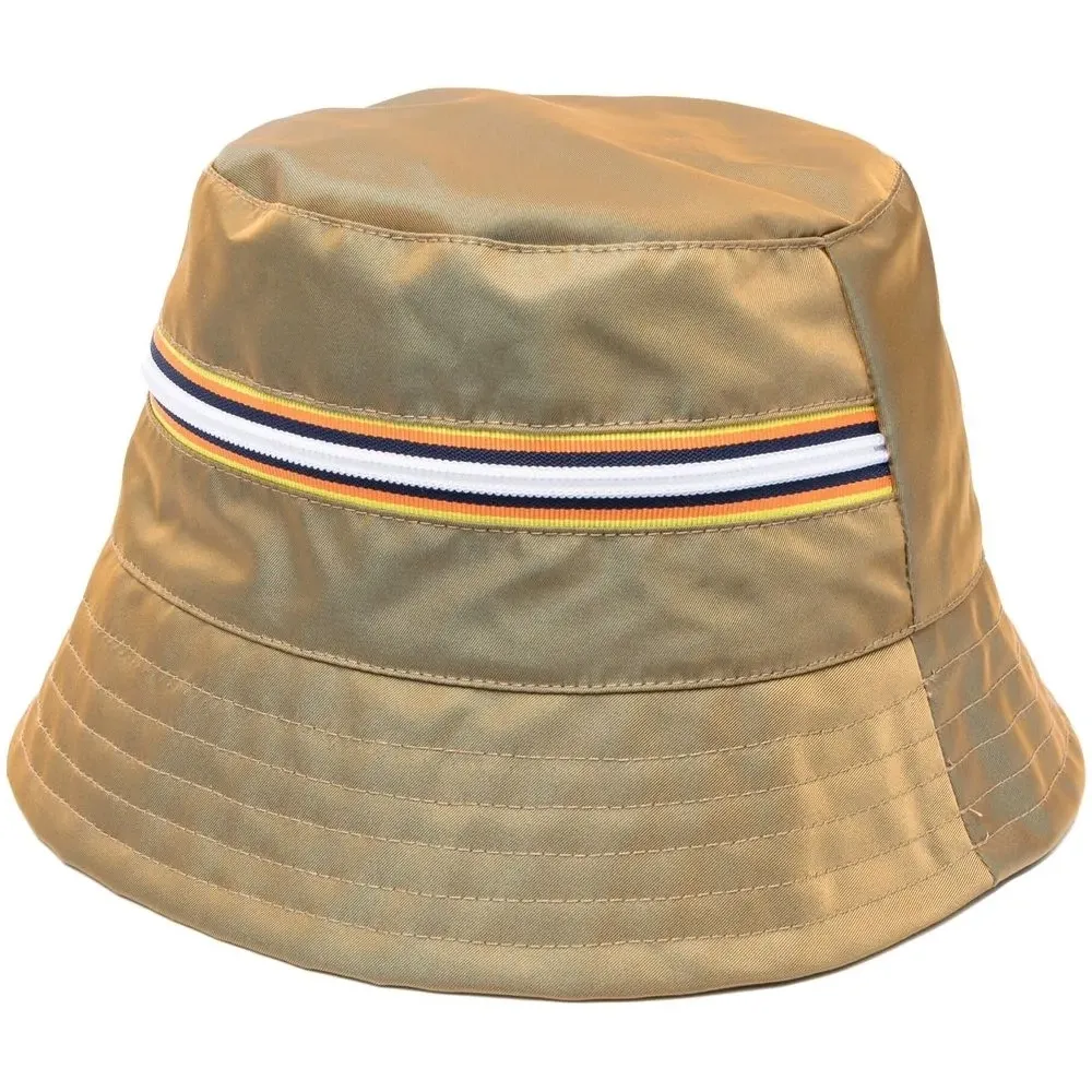 панама с молнией