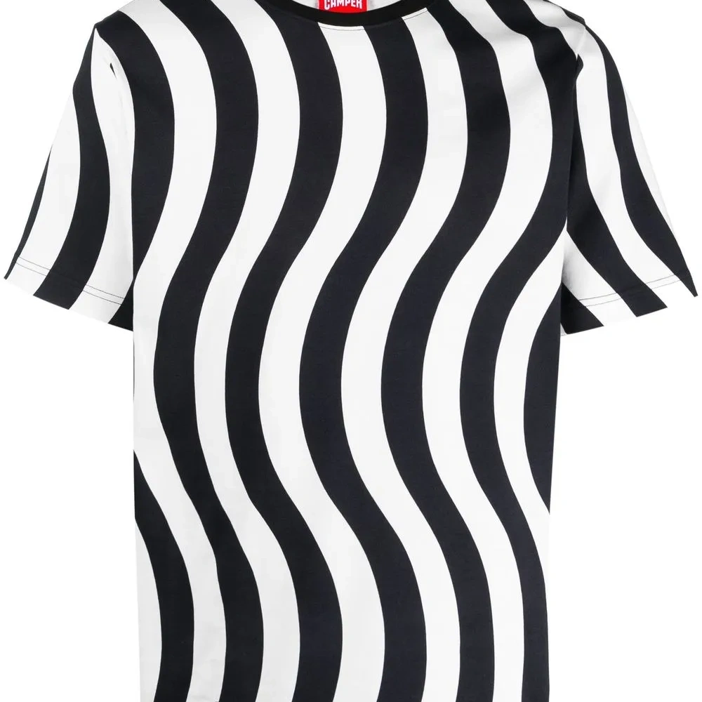 Футболка с принтом