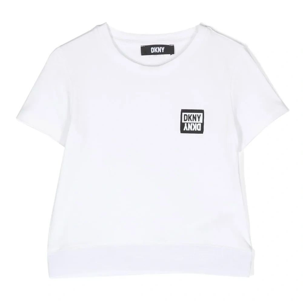 Футболка с нашивкой-логотипом