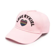 Кепка с вышитым логотипом