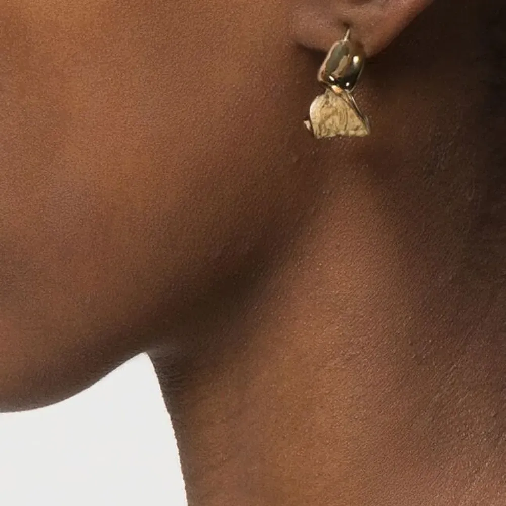 Витые серьги-гвоздики Whirl