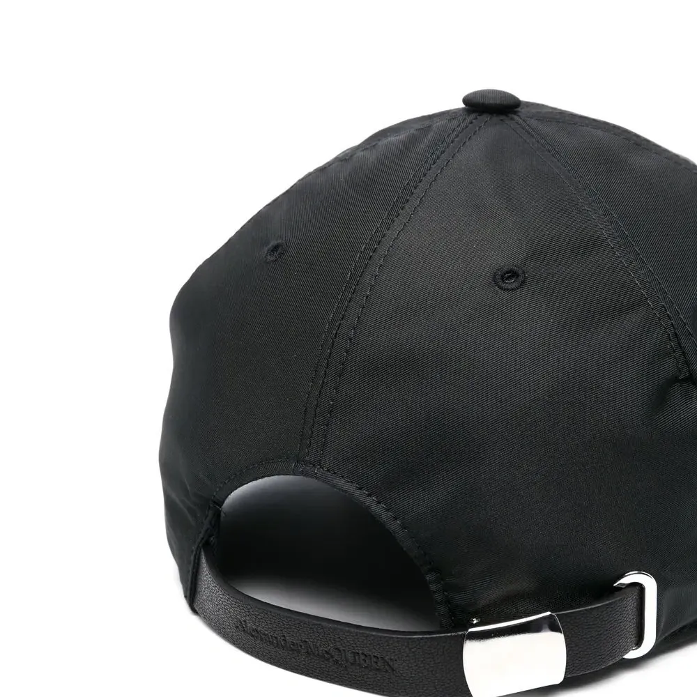 Бейсболка с логотипом