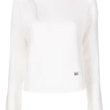 Свитер с вырезами