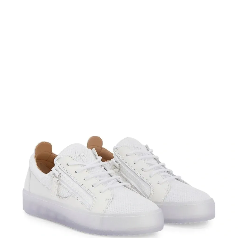 Кроссовки Gail на шнуровке