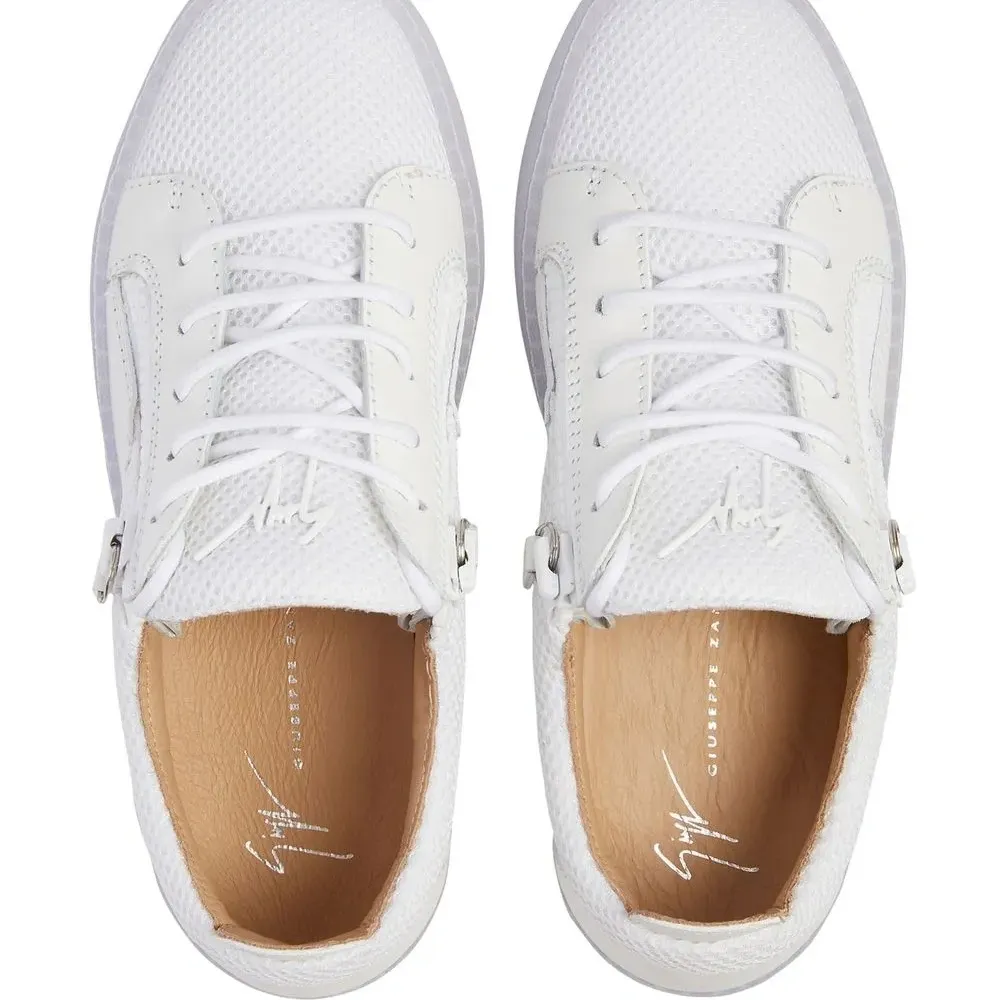 Кроссовки Gail на шнуровке