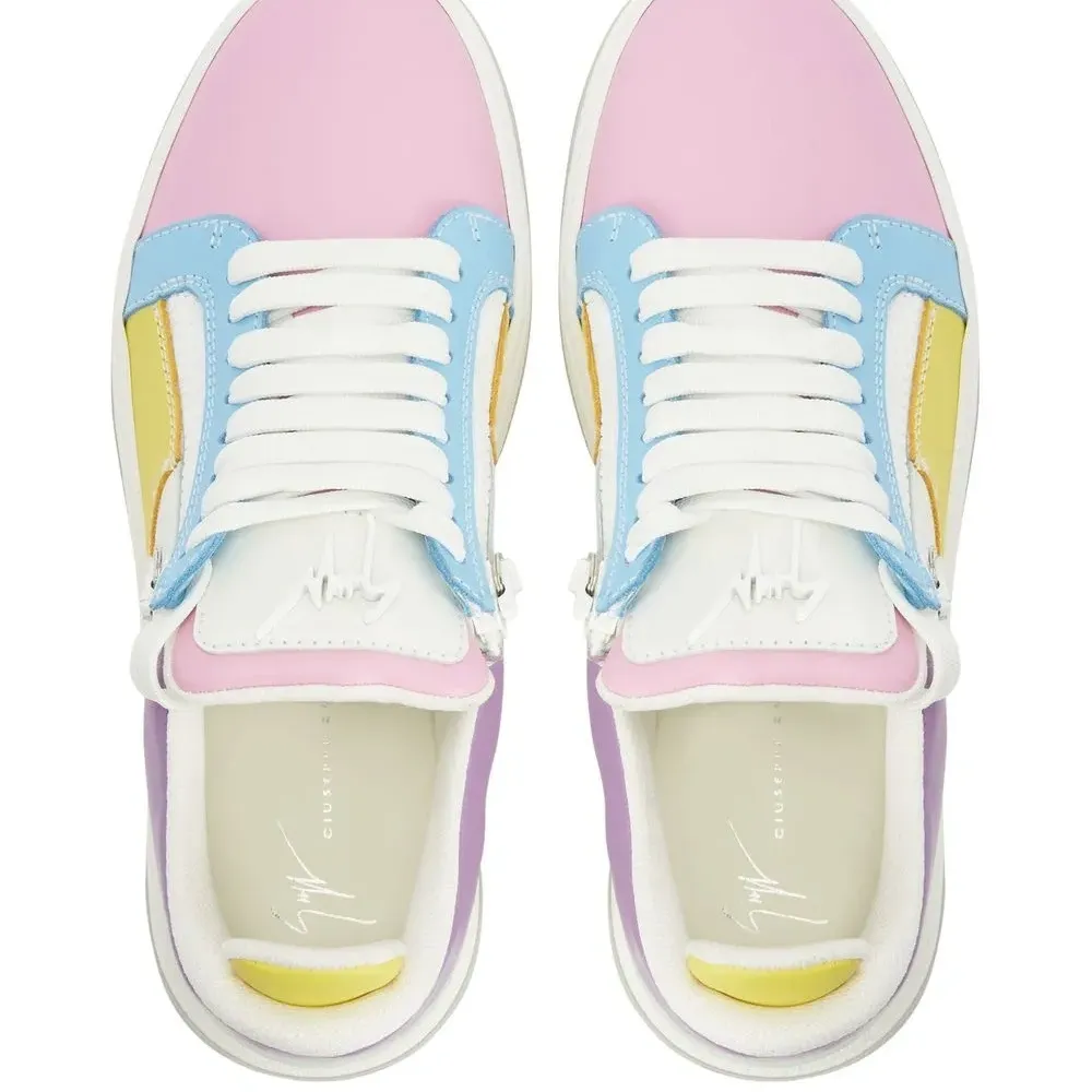 Кроссовки GZ94 в стиле колор-блок