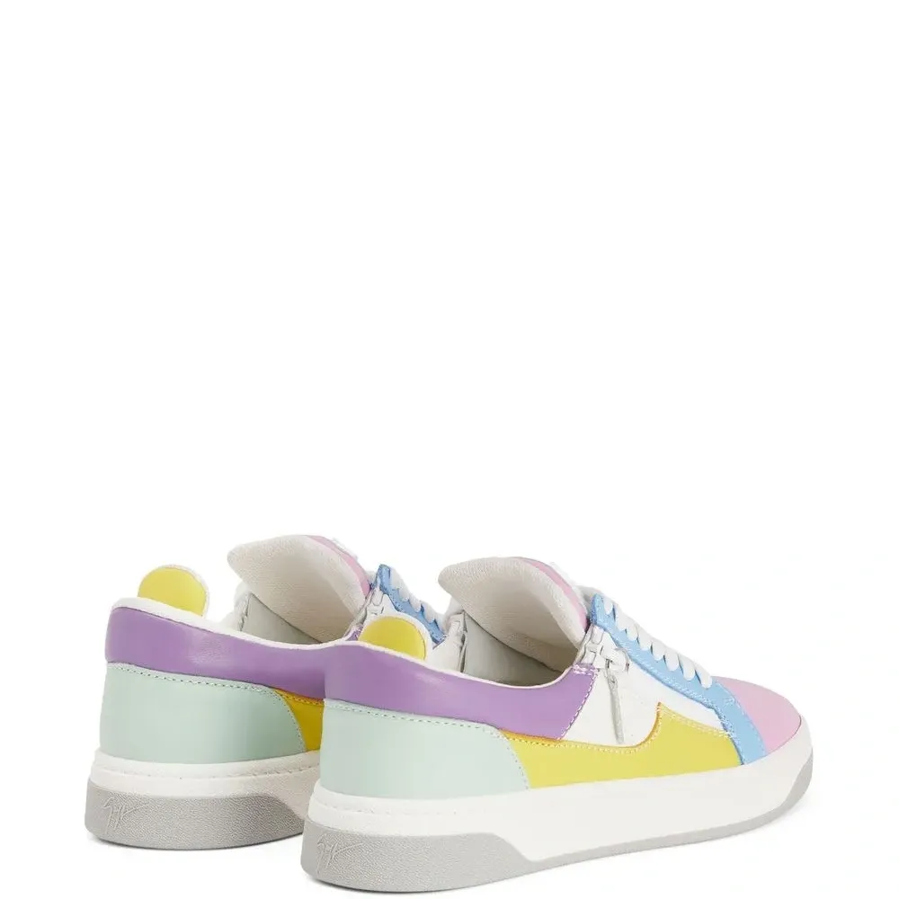 Кроссовки GZ94 в стиле колор-блок