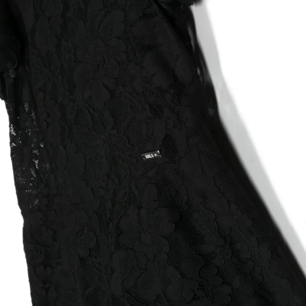 Платье с короткими рукавами