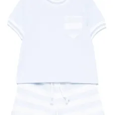 Комплект из футболки и полосатых шортов Комплект из футболки и полосатых шортов