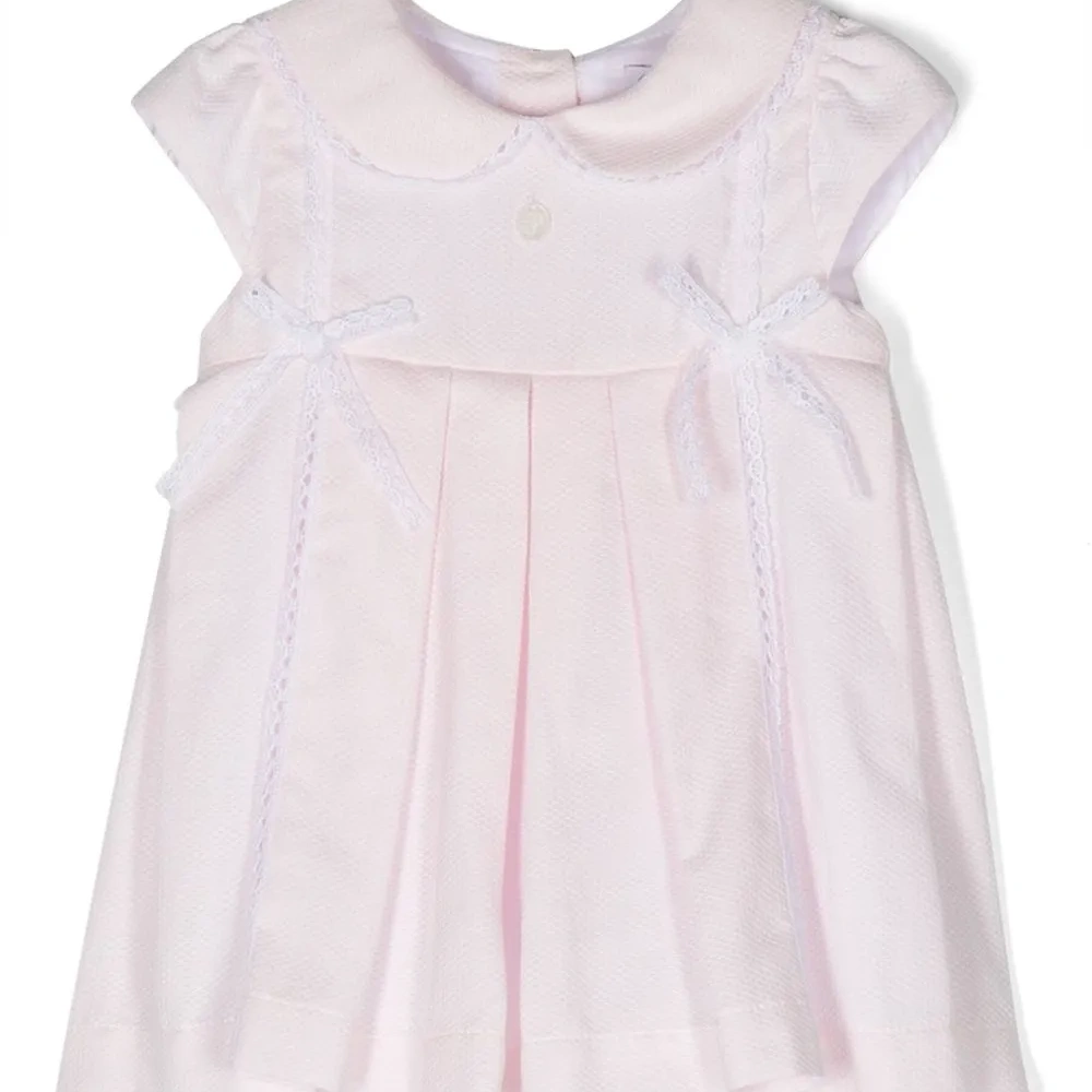 Платье с воротником поло и бантом