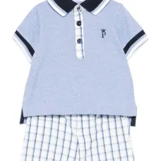 Комплект из футболки и шортов