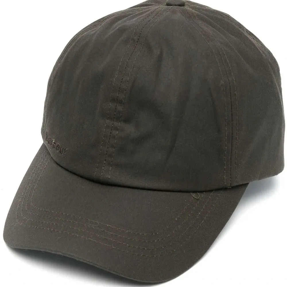 Бейсболка с вышитым логотипом