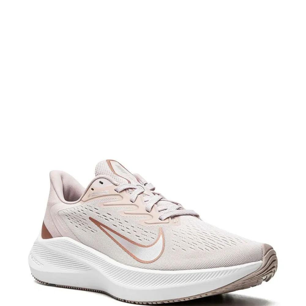 Кроссовки Zoom Winflo 7