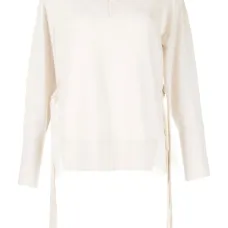 Джемпер с V-образным вырезом