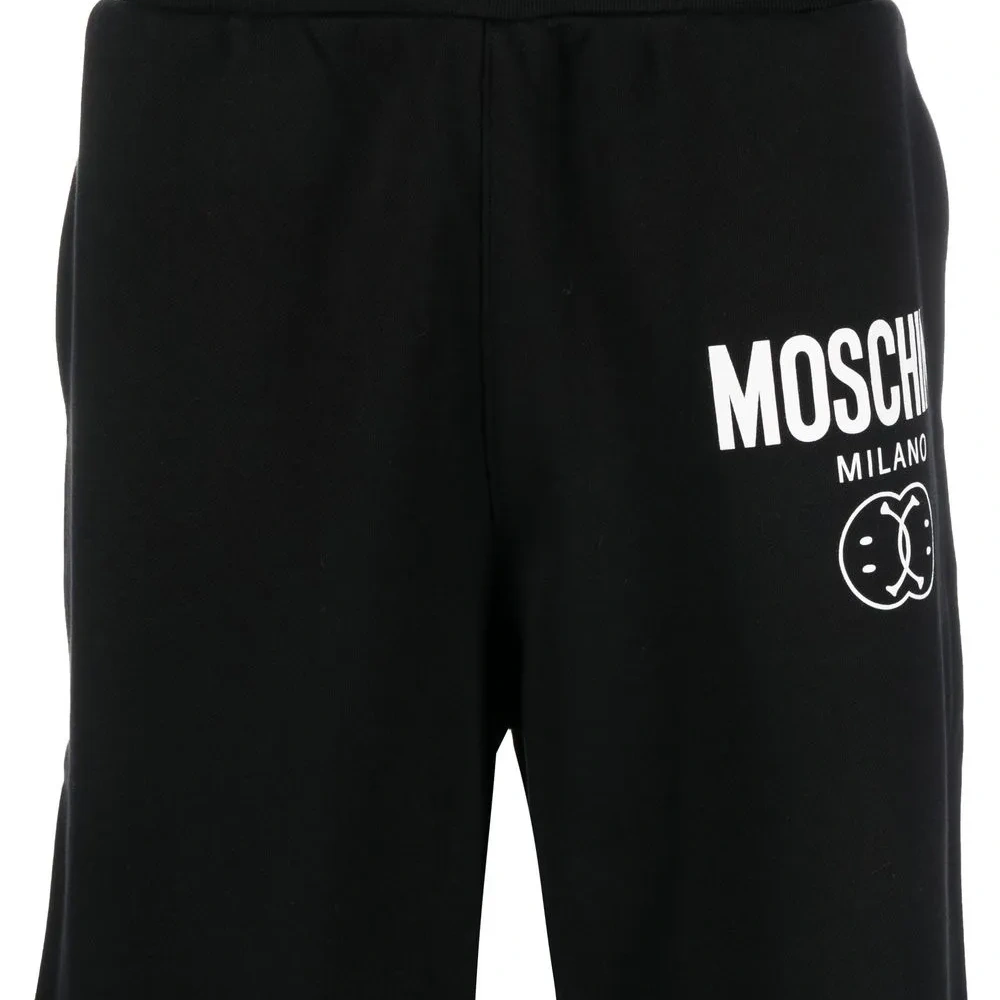 Шорты из коллаборации с Smiley