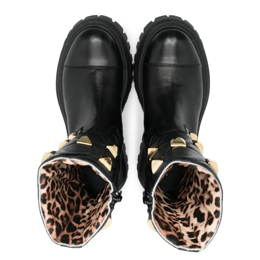 Ботинки с заклепками