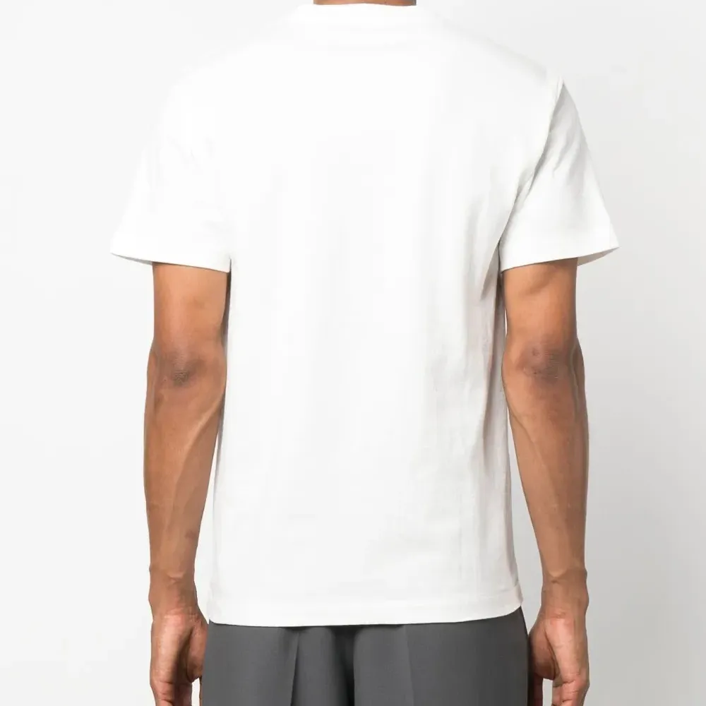 Футболка Revolve с логотипом