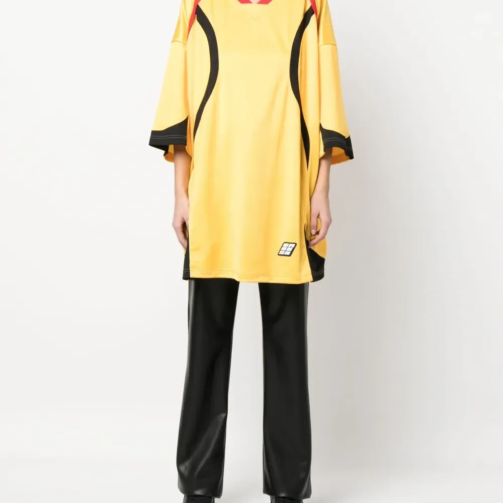 Футболка с короткими рукавами Футболка с короткими рукавами