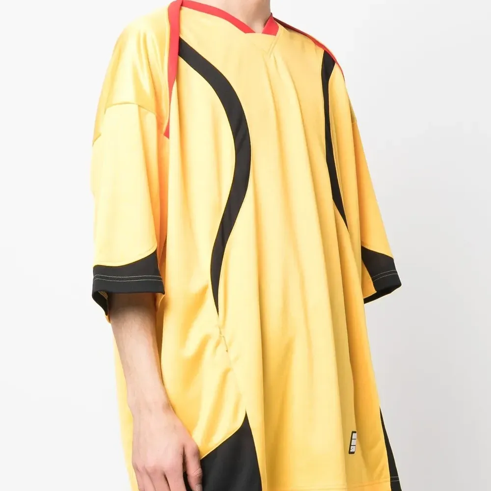 Футболка с короткими рукавами Футболка с короткими рукавами