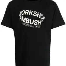 Футболка Revolve с логотипом