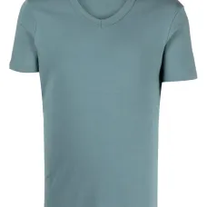 Футболка с V-образным вырезом