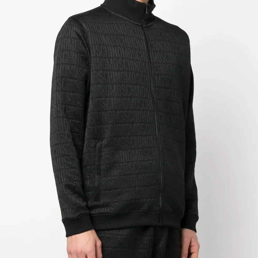 Толстовка с тисненым логотипом